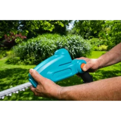 Accu Telescopische Heggenschaar THS 42/18V P4A Set - Gardena -Planten Eden Verkoopwinkel accu telescopische heggenschaar ths 42 18v p4a set gardena 4 7