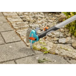 Combisysteem 3in1 Voegenkrabber/borstel - 9cm - Gardena -Planten Eden Verkoopwinkel combisysteem 3in1 voegenkrabber borstel 9cm gardena 4 4